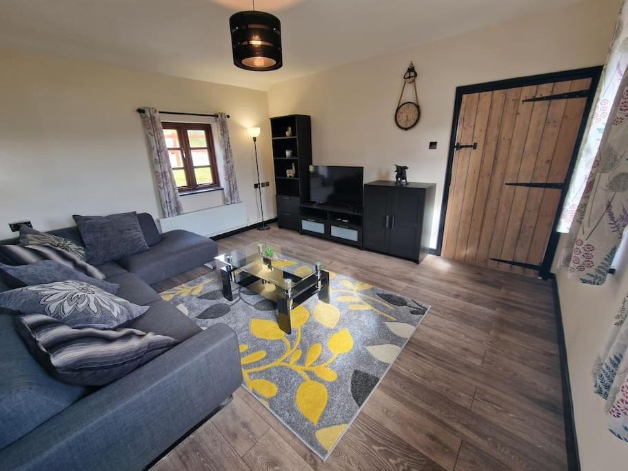 Swallows Nest Guest House - With Hot Tub Abergavenny Exteriér fotografie